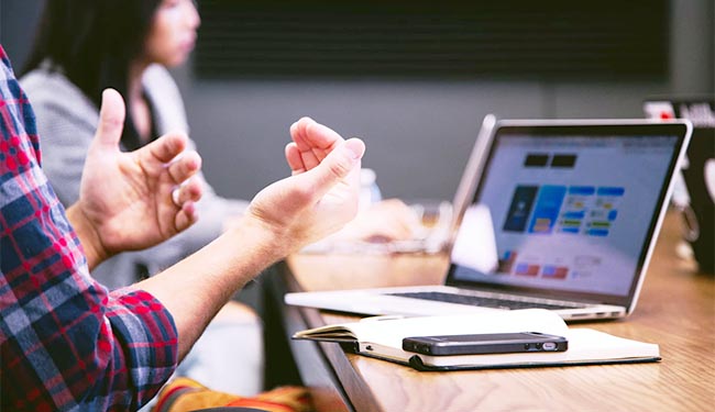 社内の人間関係が上手くいかない・メインイメージ